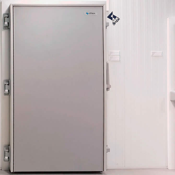 Industrial Hinged Door Infraca